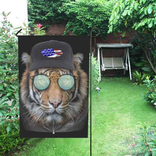 Dressed up Bengal Tiger Garden Flag 12‘’x18‘’（Without Flagpole）
