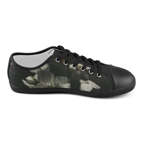 dark-flowers Women's Canvas Shoes (Model 016)